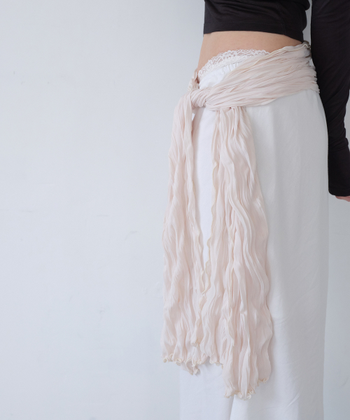 [wide] soft wrinkle long scarf - cream