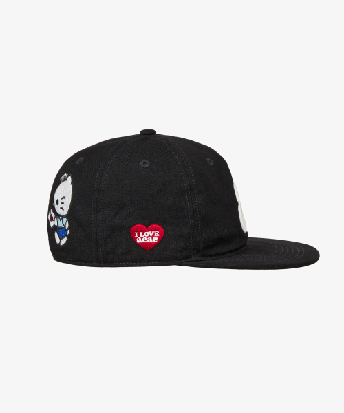 HELLO KITTY ON MY WAY TO DANIEL STAR CAP [BLACK]