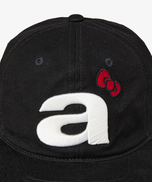 HELLO KITTY ON MY WAY TO DANIEL STAR CAP [BLACK]
