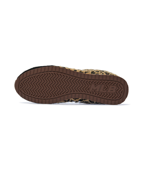 Base Low German Leopard