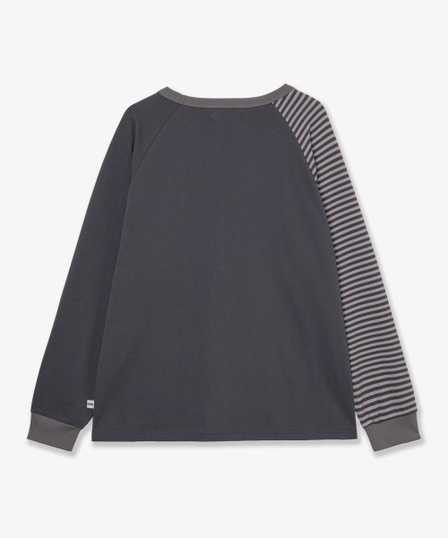 HELLO KITTY IN SUBWAY GRAPHIC RAGLAN TEE [CHARCOAL]