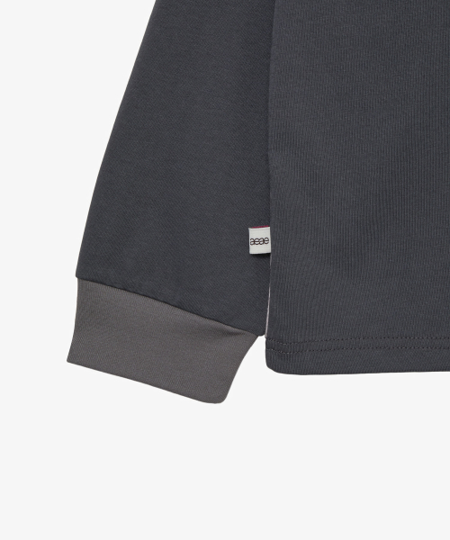 HELLO KITTY IN SUBWAY GRAPHIC RAGLAN TEE [CHARCOAL]