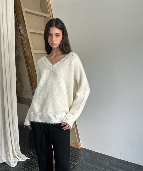BOCA WOOL V KNIT (IVORY)