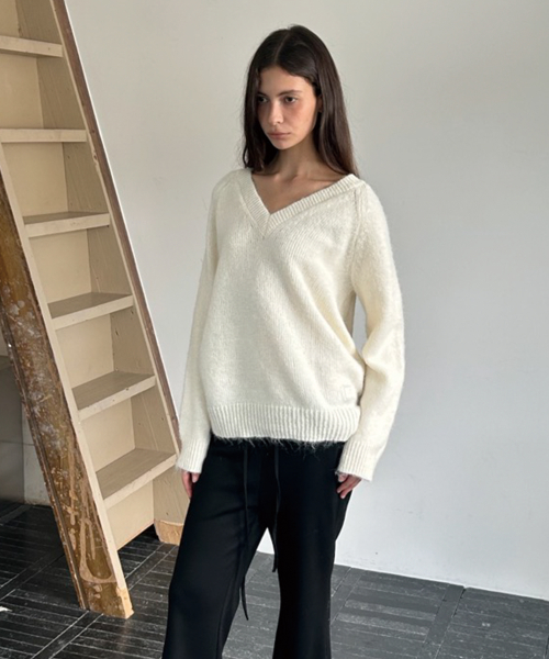 BOCA WOOL V KNIT (IVORY)