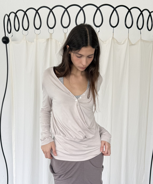 BUTTON WRAP T (BEIGE)
