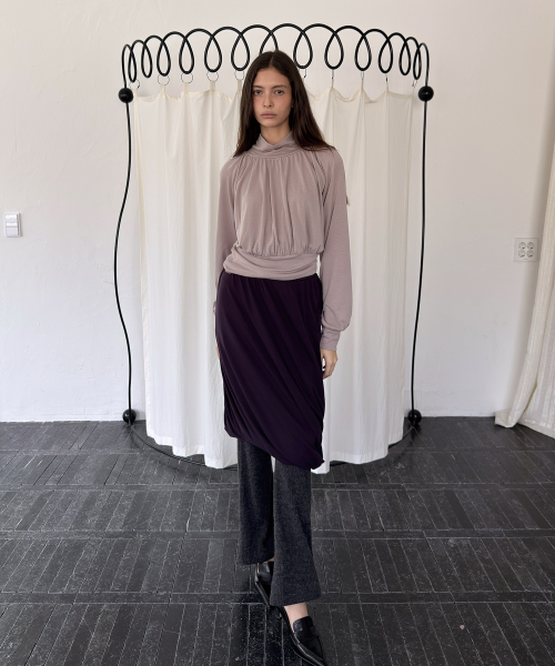 POLA DRAPE BLOUSE T (BEIGE GREY)