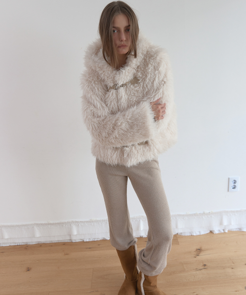 WARM KNIT BOOTCUT PANTS (BEIGE)