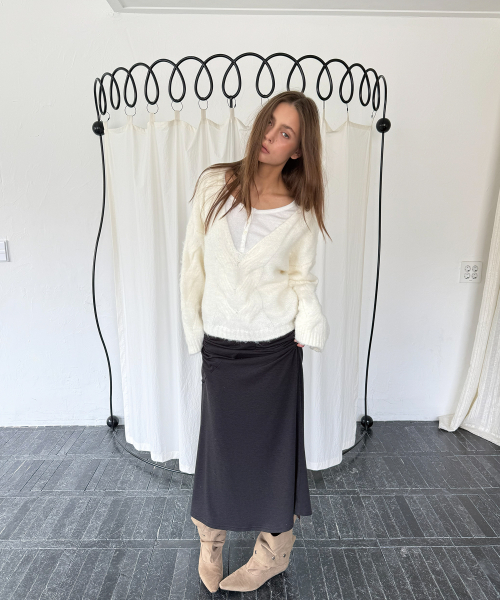TWIST DEEP V KNIT (IVORY)
