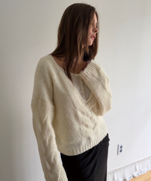 TWIST DEEP V KNIT (IVORY)