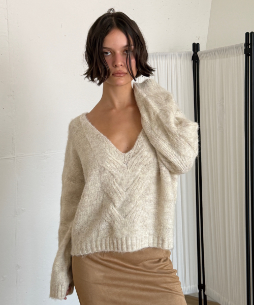 TWIST DEEP V KNIT (OATMEAL)