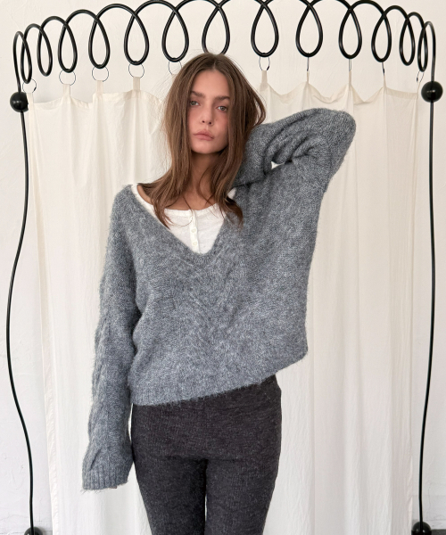TWIST DEEP V KNIT (MELANGE GREY)