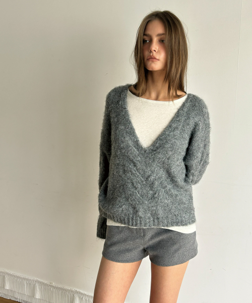 TWIST DEEP V KNIT (MELANGE GREY)