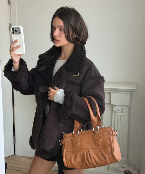 LINE SHEARLING MUSTANG (BROWN)