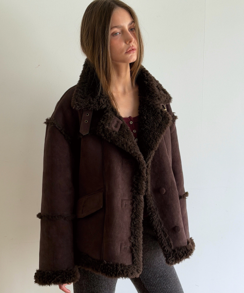 LINE SHEARLING MUSTANG (BROWN)