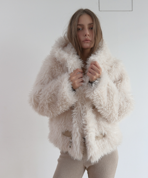 TOGGLE HOODIE FUR JACKET (IVORY)