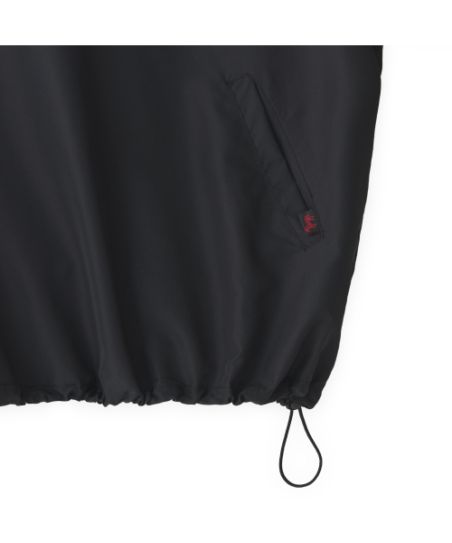 V-neck wind shell pullover in varsity black