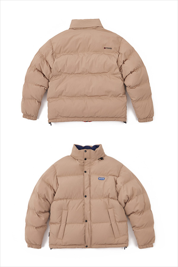 오직 로고로 멋을 낸 패딩 오직 로고로 멋을 낸 패딩
