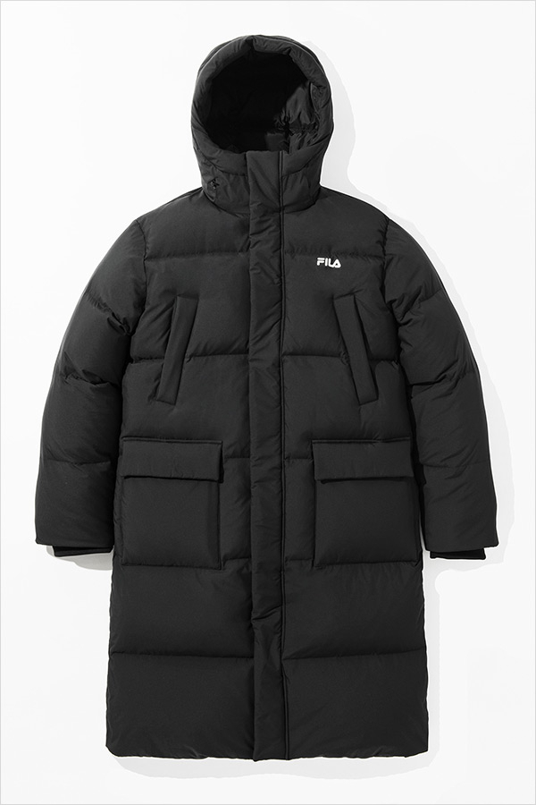 오직 로고로 멋을 낸 패딩 오직 로고로 멋을 낸 패딩