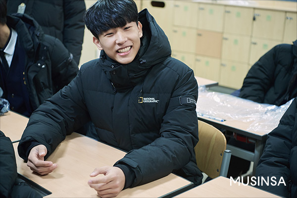 내셔널지오그래픽의 롱패딩으로 우리 반 합체! 내셔널지오그래픽의 롱패딩으로 우리 반 합체!