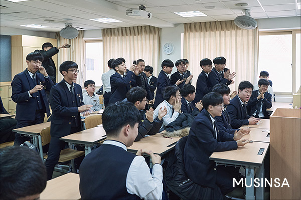 내셔널지오그래픽의 롱패딩으로 우리 반 합체! 내셔널지오그래픽의 롱패딩으로 우리 반 합체!