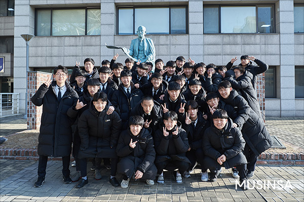 내셔널지오그래픽의 롱패딩으로 우리 반 합체! 내셔널지오그래픽의 롱패딩으로 우리 반 합체!