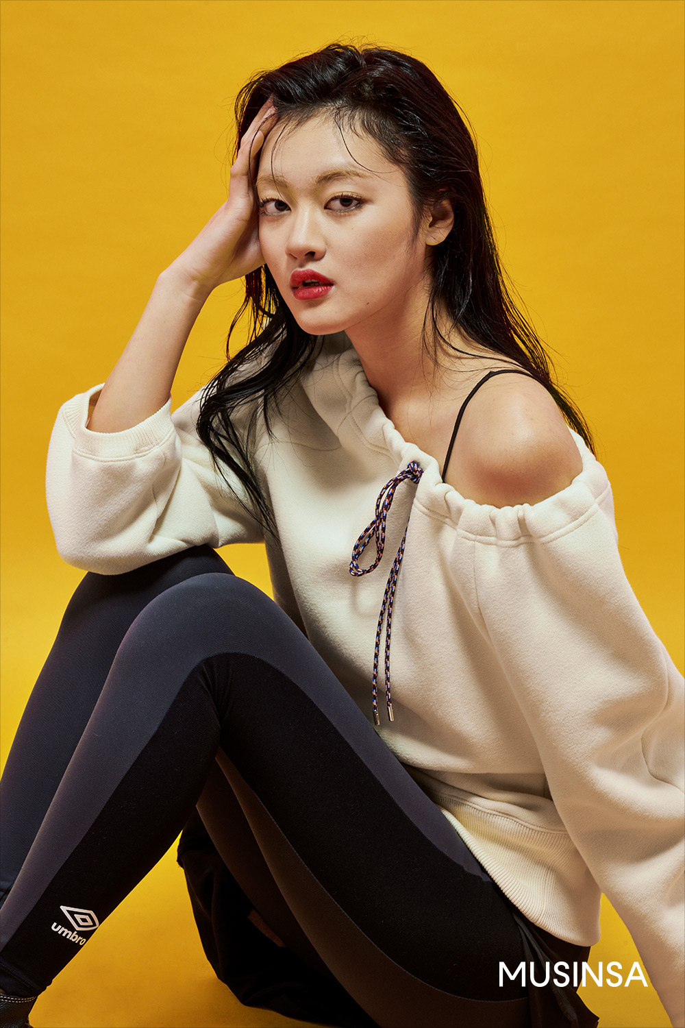 신상 스웨트셔츠와 후디 총집합 신상 스웨트셔츠와 후디 총집합