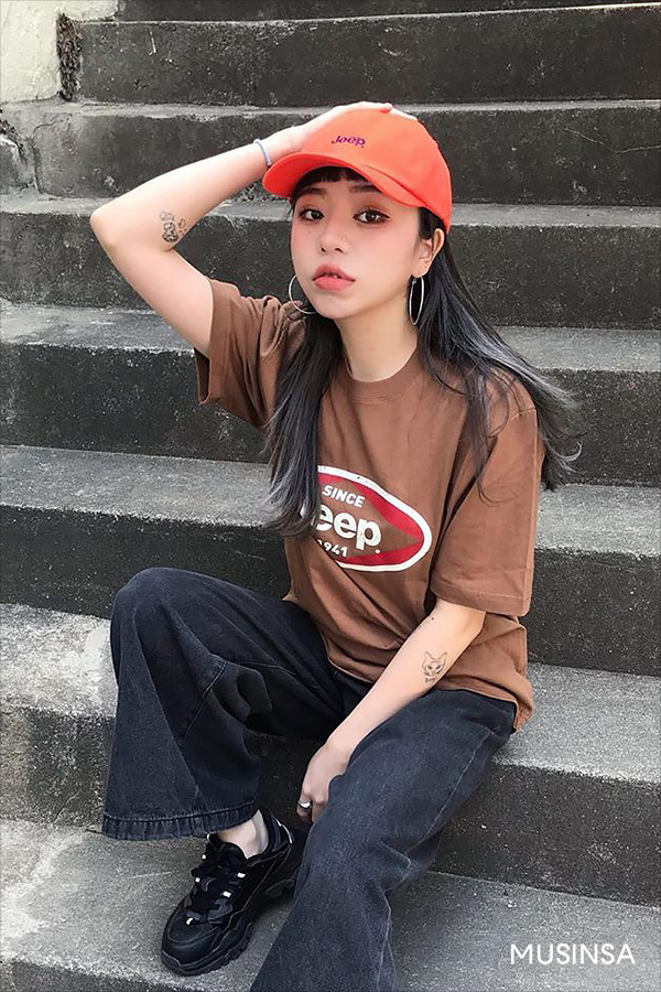 지프 티셔츠가 품절을 기록한 이유 지프 티셔츠가 품절을 기록한 이유