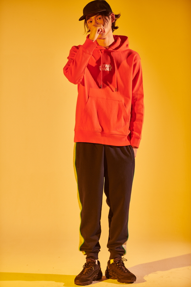 스타워즈 볼 때 입자! 디자인 유나이티드(DESIGN UNITED) 협업 후디 발매 | 무신사
