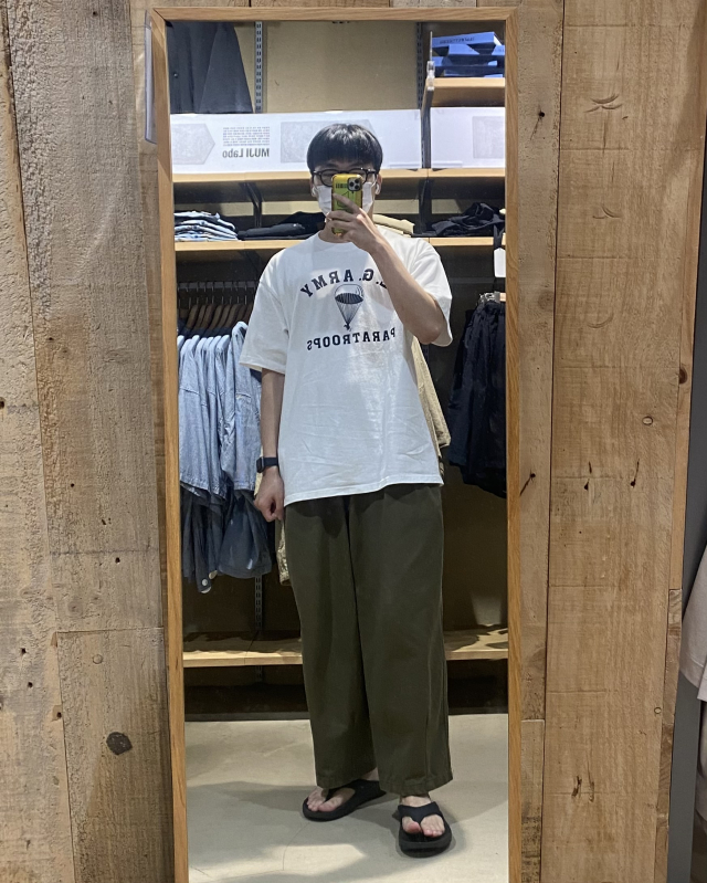 첩보 반팔 셔츠 & 작업복을 활용한 남성 여름 패션 시티보이룩