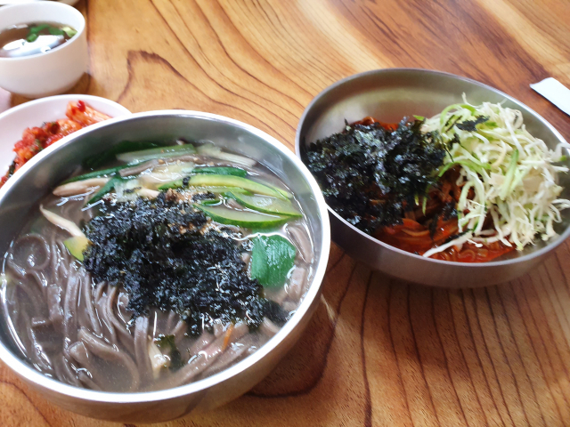 비빔메밀칼국수.. | 기타 갤러리 - 무신사