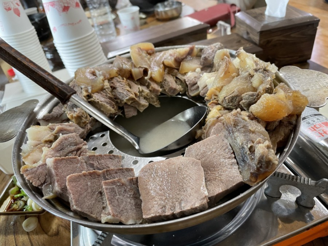 두진손곰탕 | 기타 갤러리 - 무신사