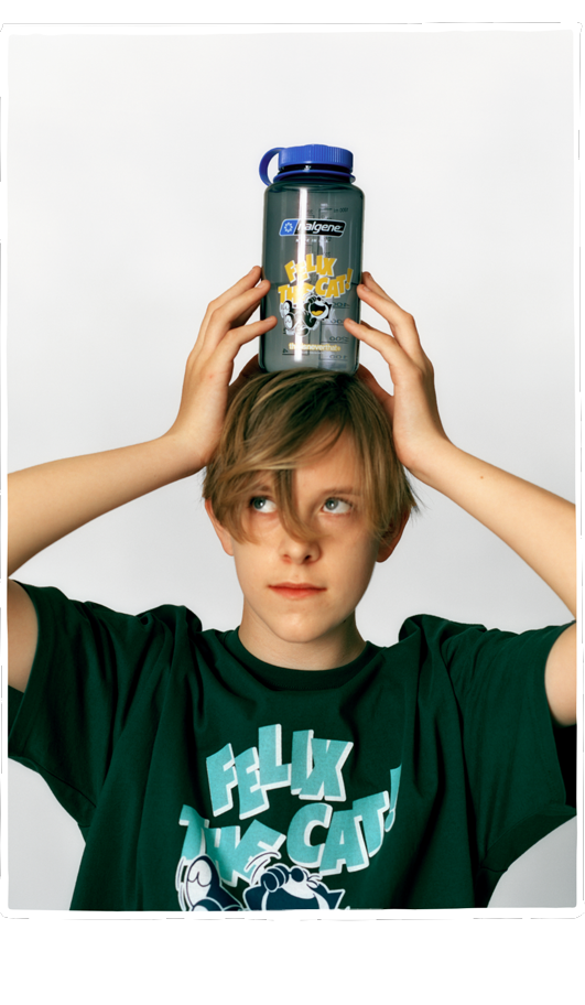 디스이즈네버댓과 펠릭스 더 캣