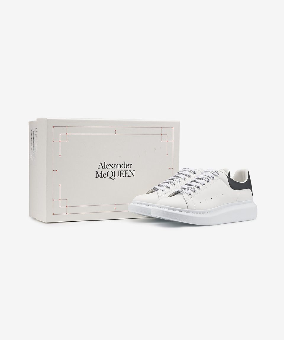 MUSINSA公式 | ALEXANDER McQUEEN オーバーサイズスニーカー