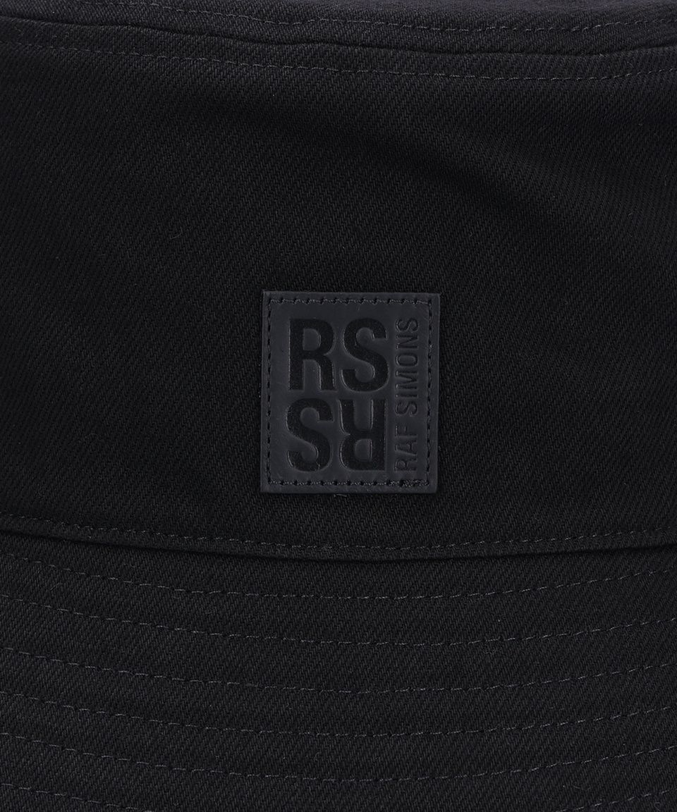 MUSINSA公式 | RAF SIMONS ロゴパッチバケットハット - ブラック