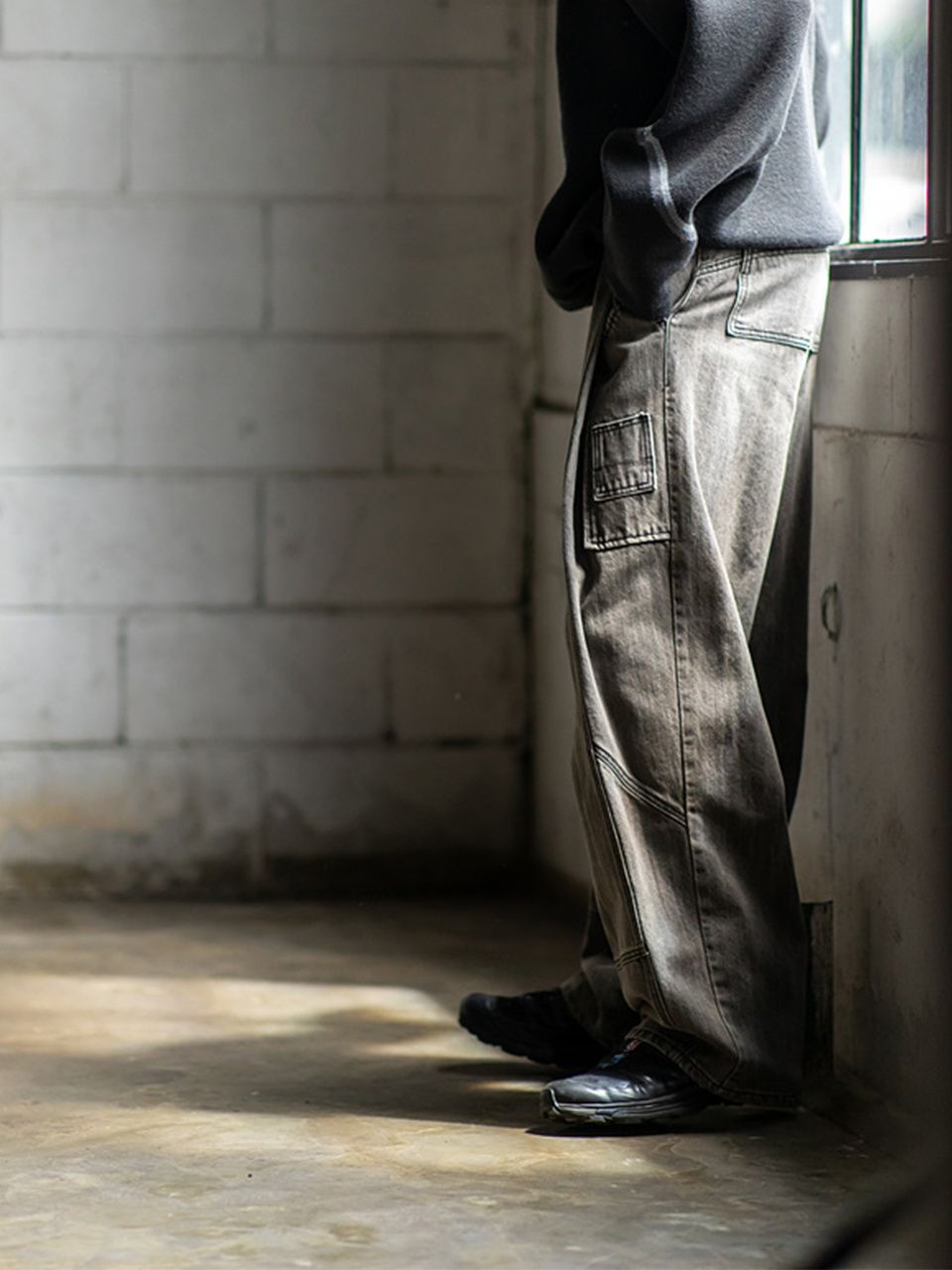 MUSINSA | BEGIN202 Veneta Two Tuck Denim Pants [Bleached Black]