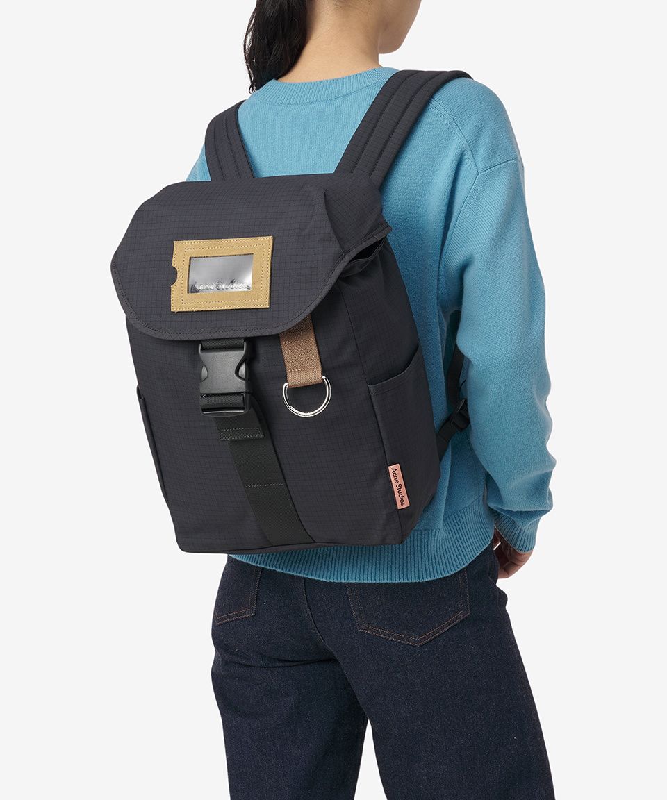 MUSINSA公式 | ACNE STUDIOS 女性リップストップナイロンバックパック