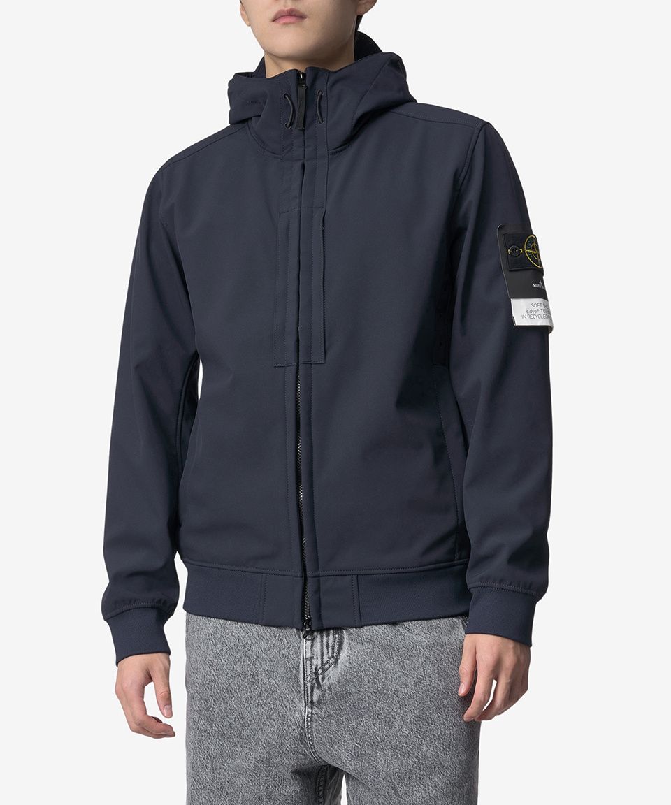 けんぴー様のstone  ソフトシェル ジャケット MUSINSA公式 | STONE ISLAND 男性ワッペンパッチソフトシェルフード