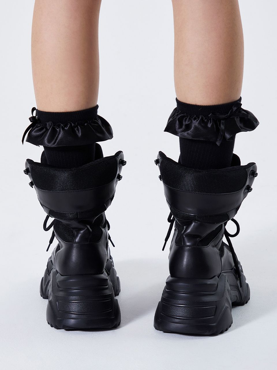 MUSINSA公式 | L.E.E.Y PLATFORM BOOTS SNEAKERS BLACK