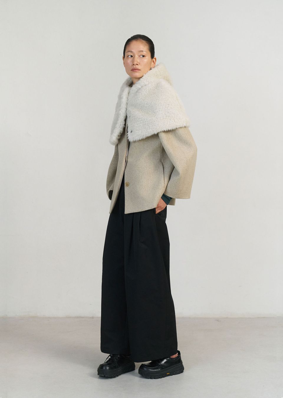 MUSINSA公式 | AMOMENTO HOURGLASS HALF COAT