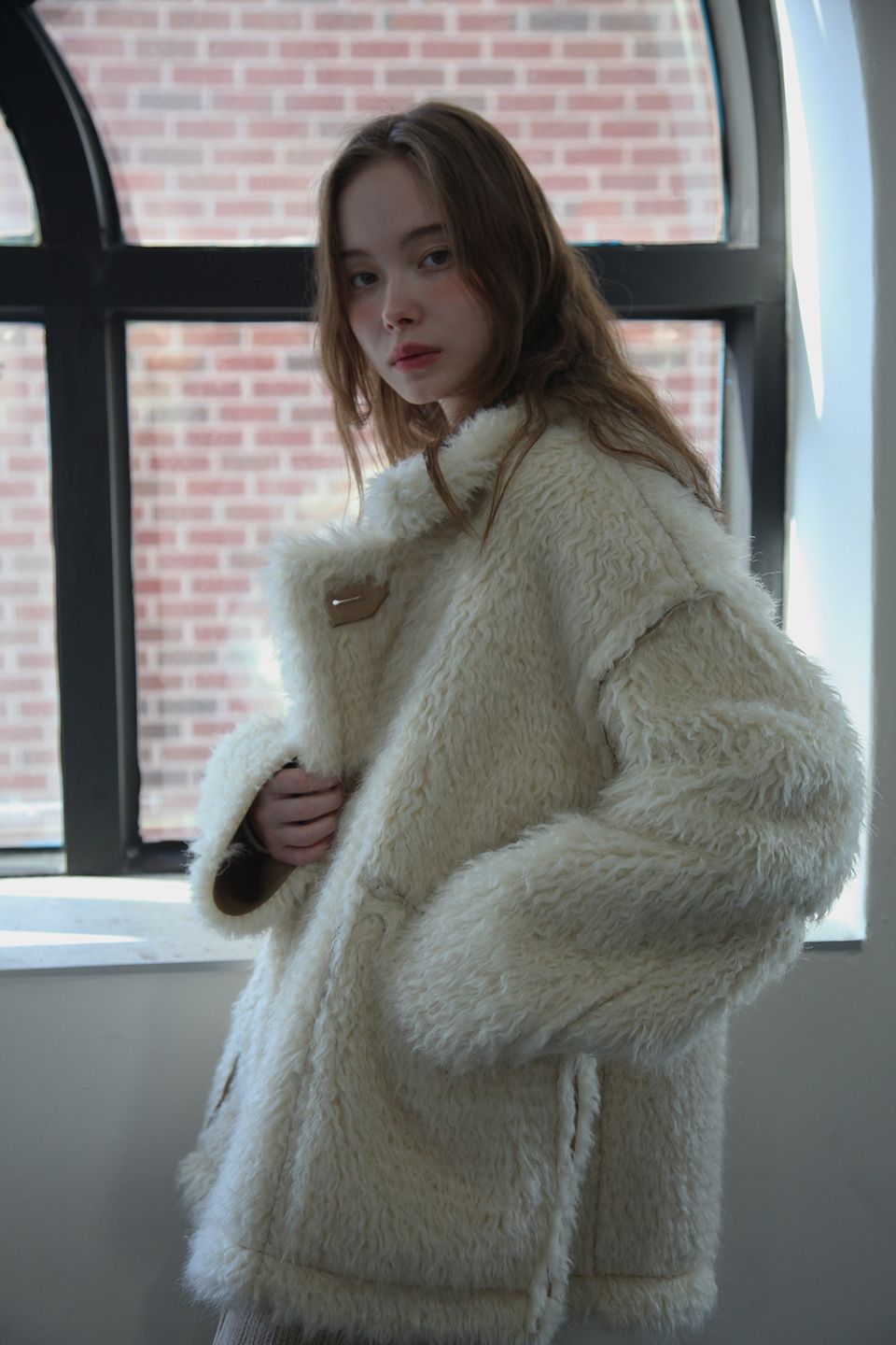 MUSINSA | SOFTSEOUL Reversible Crack Mustang Jacket [Beige]
