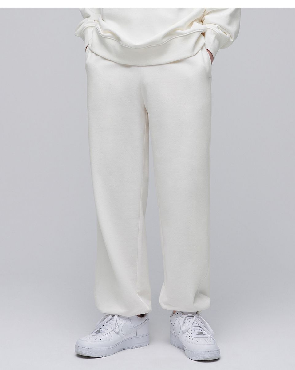 MUSINSA | MUSINSA STANDARD Wide Sweatpants [Cream]