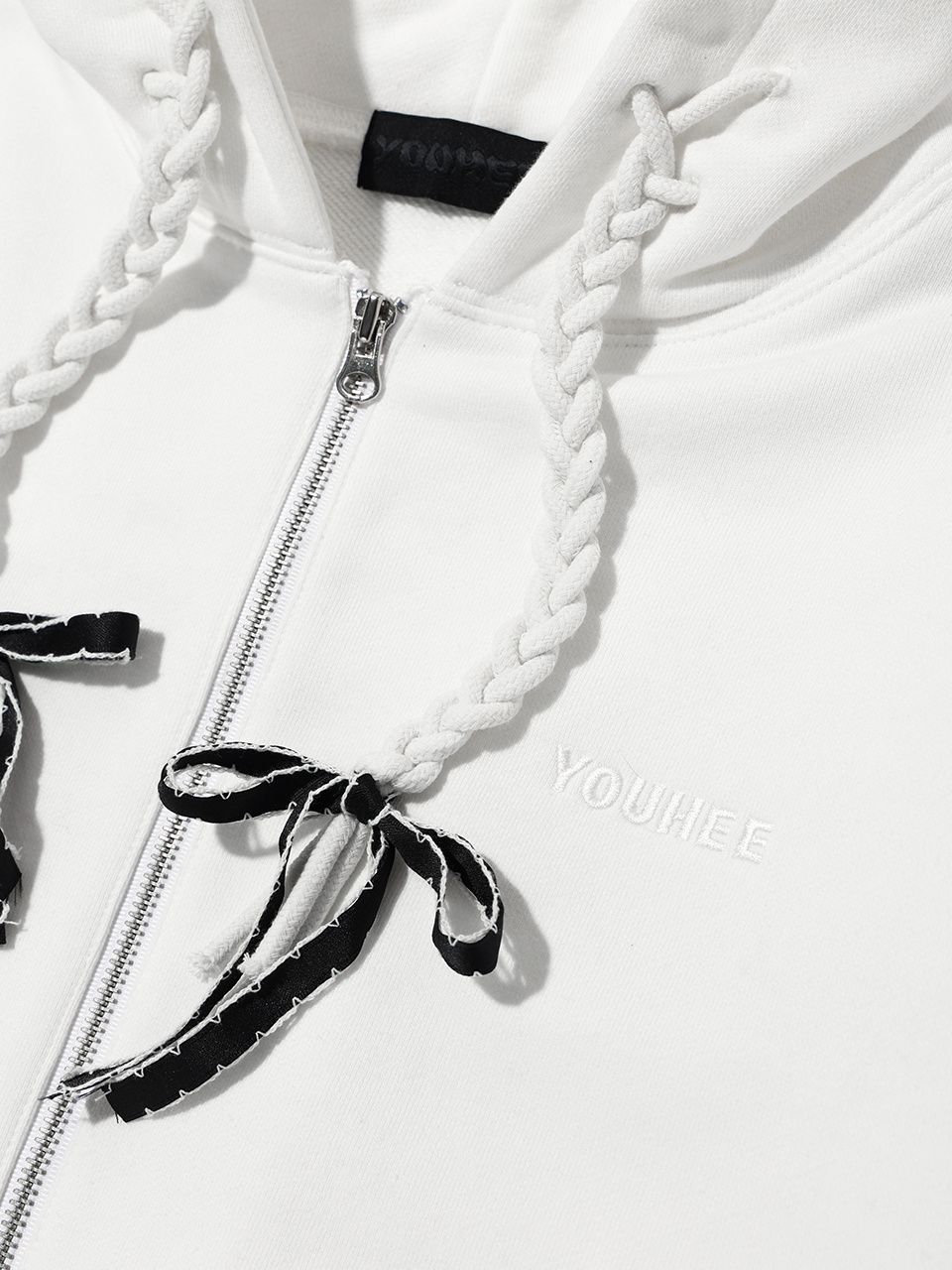 MUSINSA | YOUHEE RIBBON DETAIL HOOD ZIP-UP WHITE