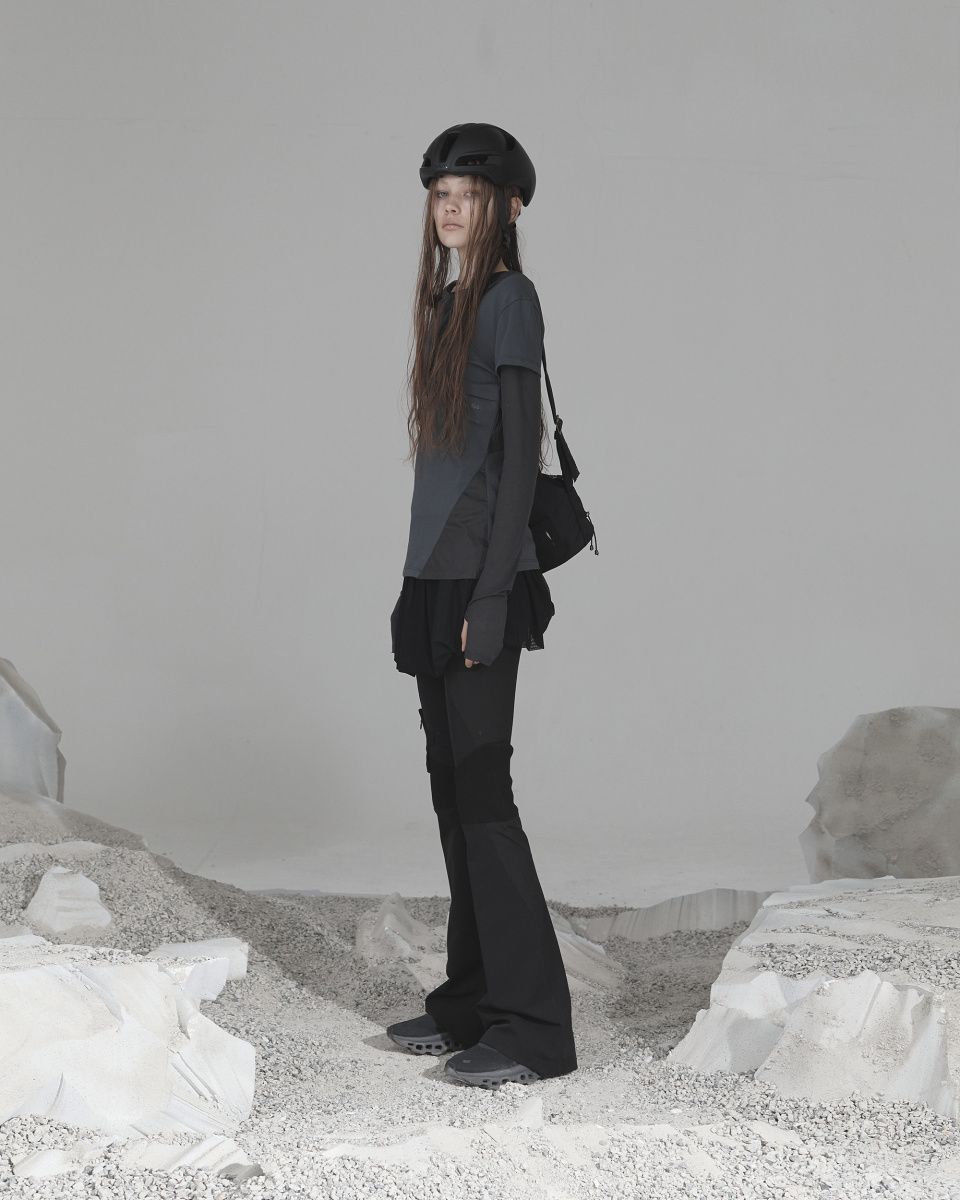 トップス ojos Layered Shoulder Strap MUSINSA公式 | OJOS Layered Shoulder Strap Long Sleeves